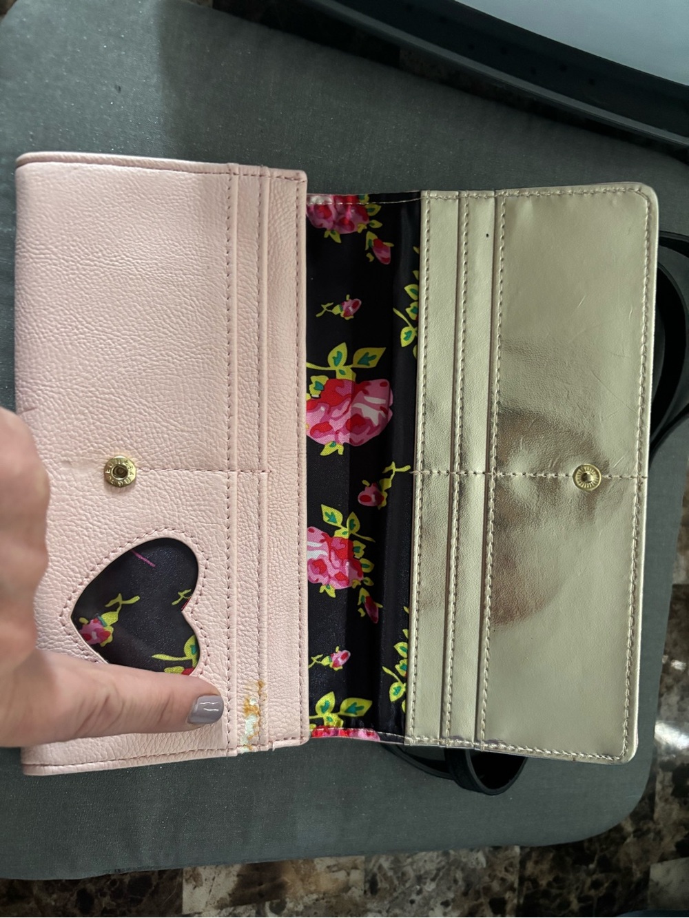 Betsey Johnson Playful Pink Sunglasses Applique Crossbody Bag - Picture 3 of 6